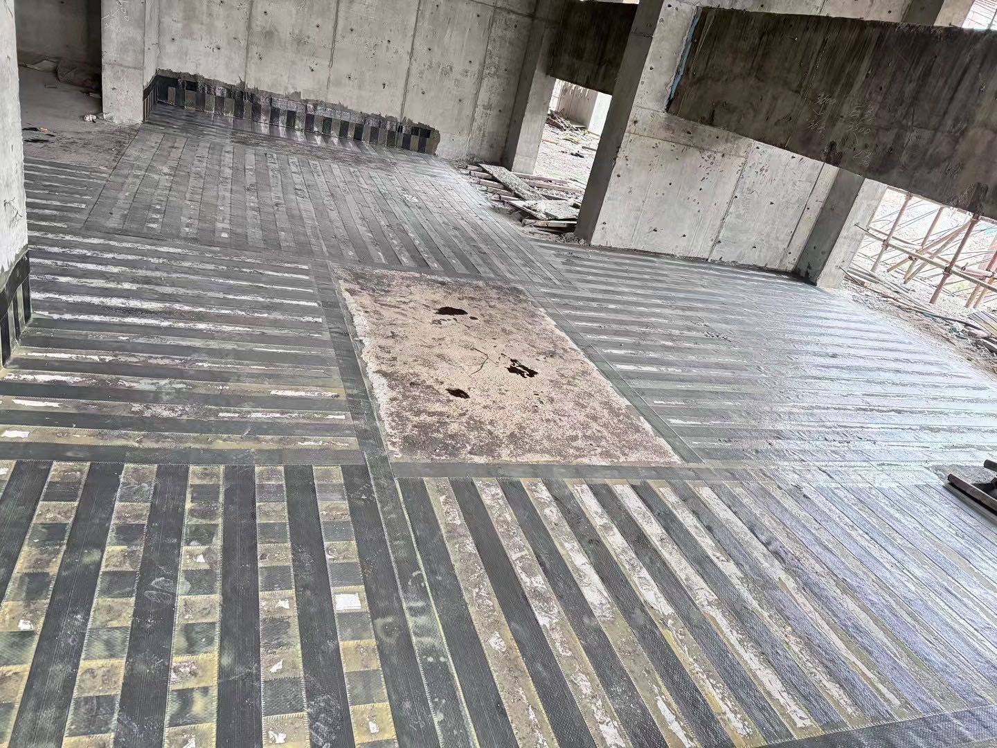 中山樓板承重加大碳纖維布加固